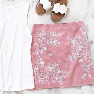 LOFT Pink and white embroidery Skirt
